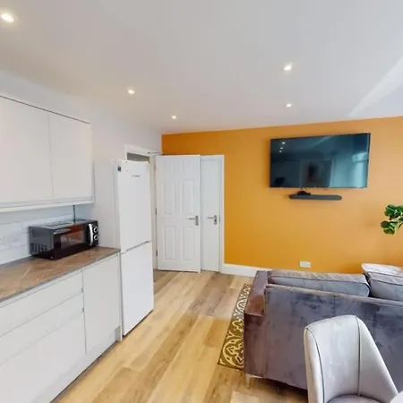 St Nicholas 6 Beds Flat * Bristol