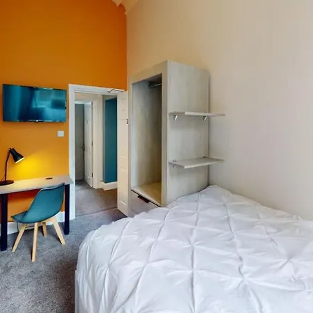 St Nicholas 6 Beds Flat Apartment *